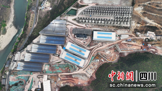 正在建设中的力酱庄园。古蔺县委统战部供图 广泛开展为侨