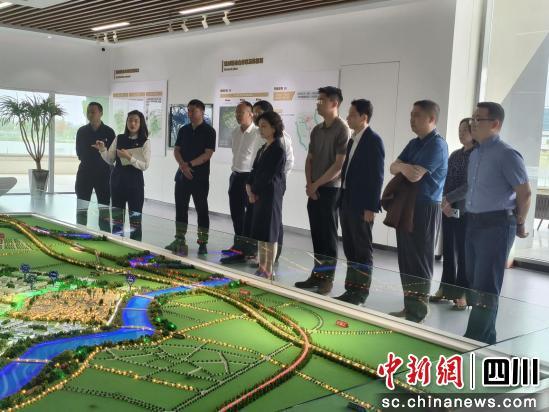 盈盈彩app下载最新优惠省欧美同学会