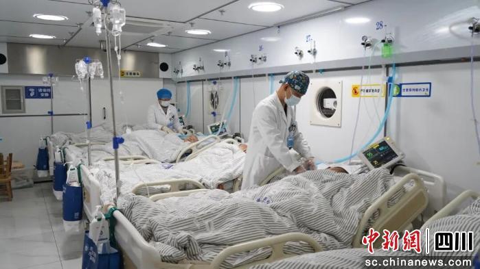 是家属对医护人员真挚的感谢