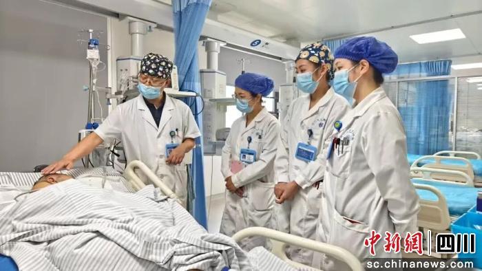 继续了解红绸之上