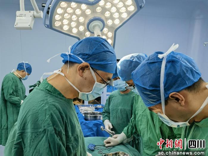 帮助患者恢复正常行走能力