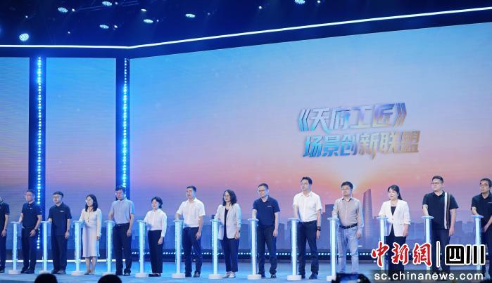 以别开生面的叙事设计