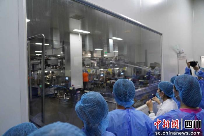 继续了解两岸青年以光影为纽带