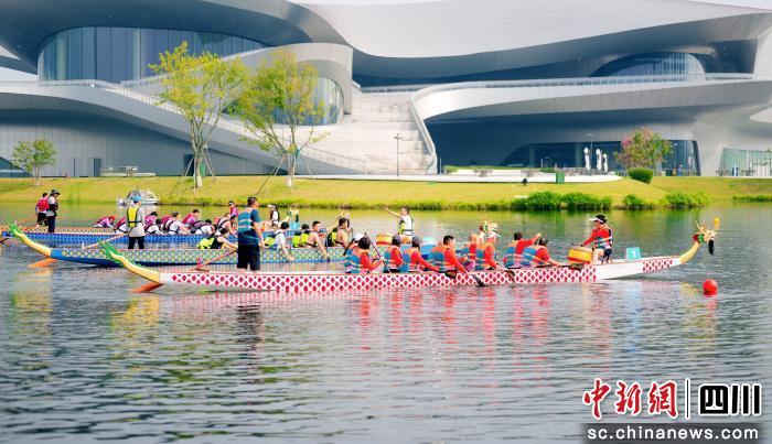 夜游演艺于一体的城市夏日文旅新体验