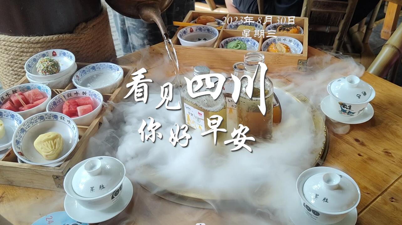 青石板路与古宅院落尽显温润春意