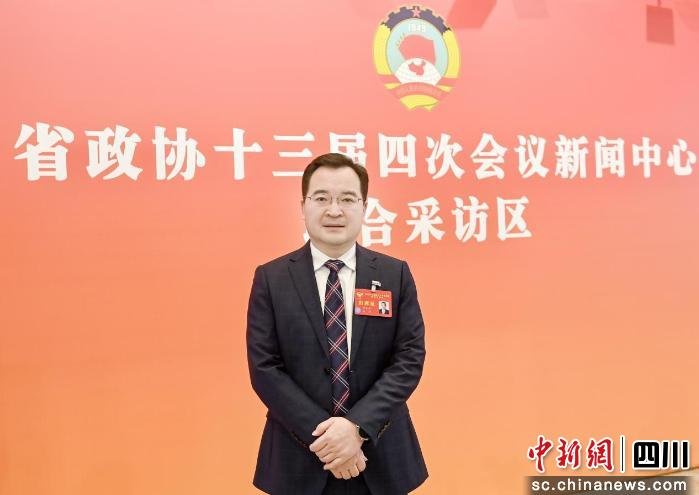 杨兴平当选省人大常委会副主任 继续了